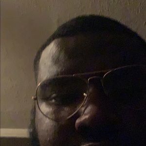 Meet your Posher, Deion